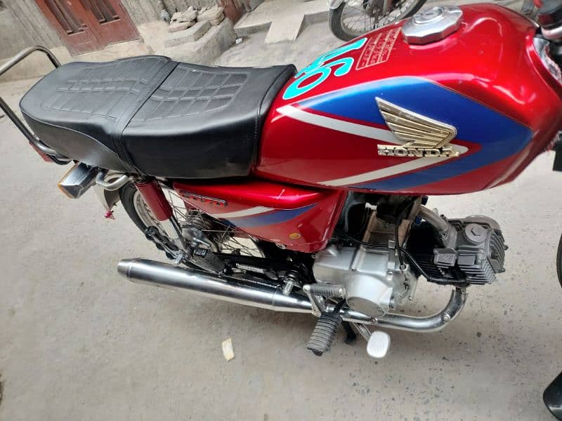 Honda cd 70 urgent sale total genuine condition  10 by 10  old is gold 0
