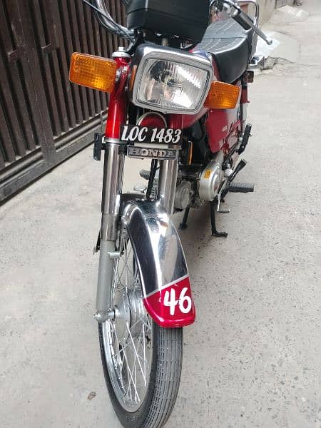 Honda cd 70 urgent sale total genuine condition  10 by 10  old is gold 13