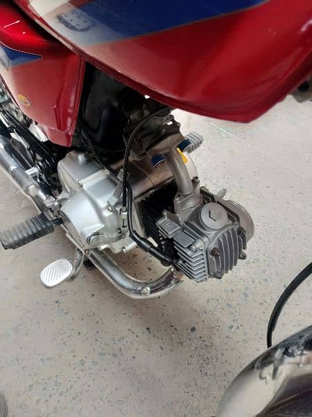 Honda cd 70 urgent sale total genuine condition  10 by 10  old is gold 14