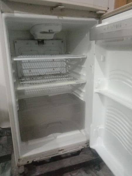 dawlance signature refrigerator 1