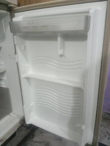 dawlance signature refrigerator 2
