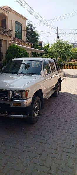 Toyota Hilux 1992 in Excellent condition. Auction vehicle 3