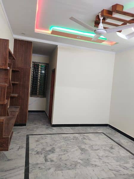 10 marla house available for rent in wakeel Colony rawalpindi 6