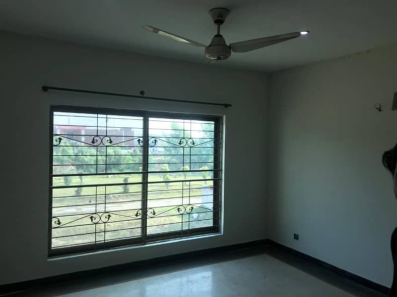 9 Marla Upper Portion available for Rent 6