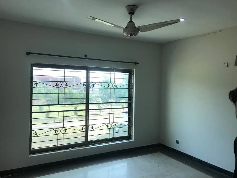 9 Marla Upper Portion available for Rent 7