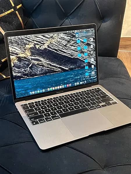Apple MacBook Air M1 Processor 2021 Space Grey 256GB SSD 10/10 0