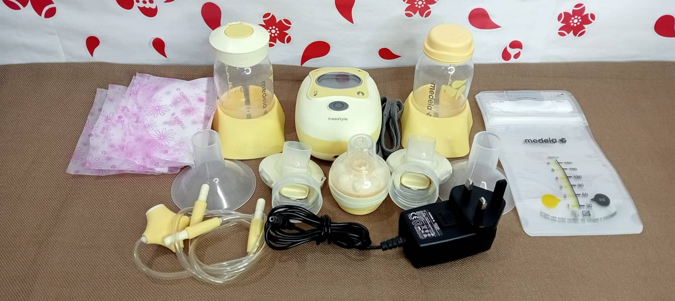 Medela Freestyle Double Electric Rechageable Breasts Pumps 1