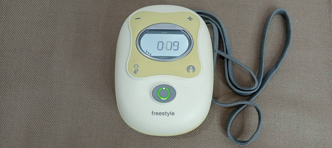 Medela Freestyle Double Electric Rechageable Breasts Pumps 4