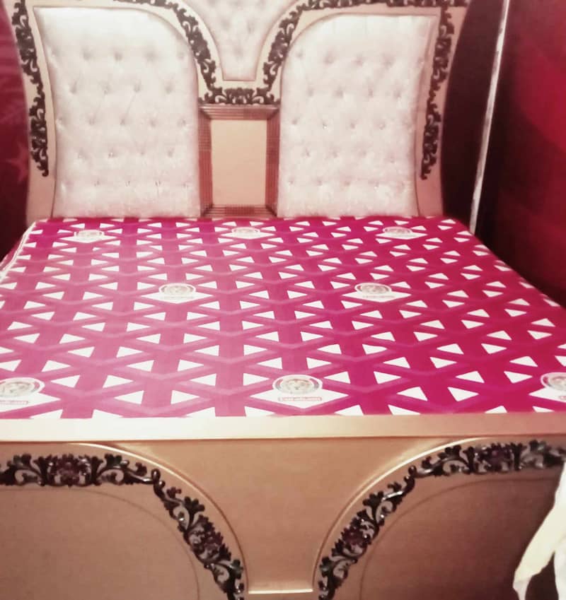 King size bed and side tables 3