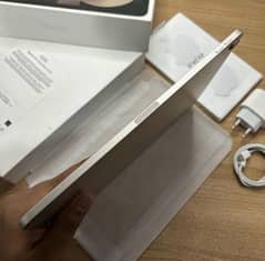 iPad M1 Chip Complete Box