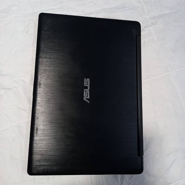 Asus touch screen laptop 360 i5 5th generation 11