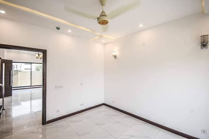 5 Marla Like a Brand New Beast Deal Very good Rental value House For Sale in DHA Phase 9 8