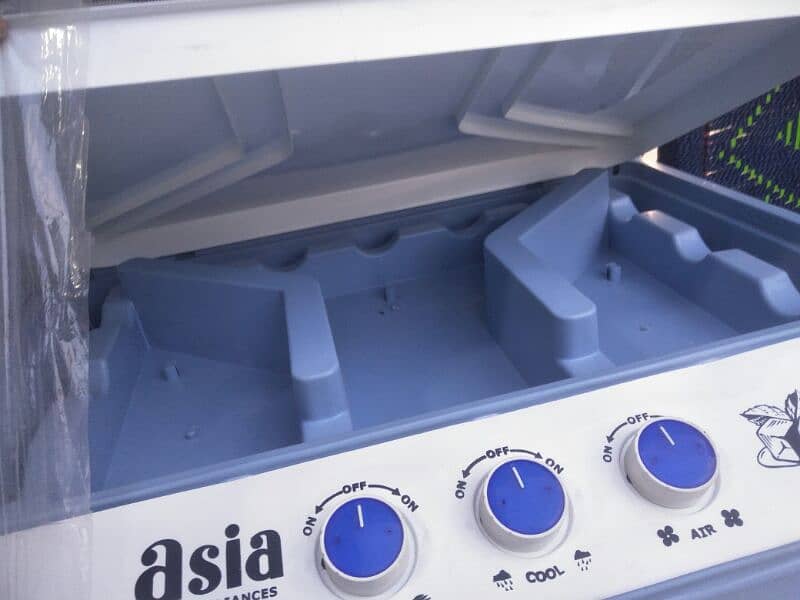 Asia Air coolers with ice box 5