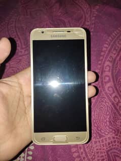 I am selling my Samsung j5 prime 10/10 with box