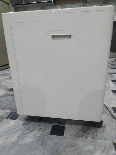 Oxygen concentrator 4