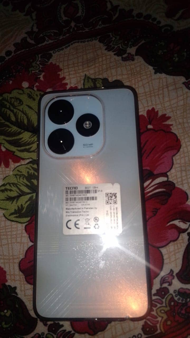 Mobile For sell Techno spark c20 4+4/128 1