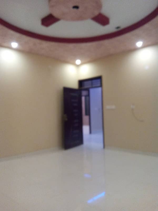 240yards 2nd Floor Portion With Roof For Sale In Gulshan Block 5 6