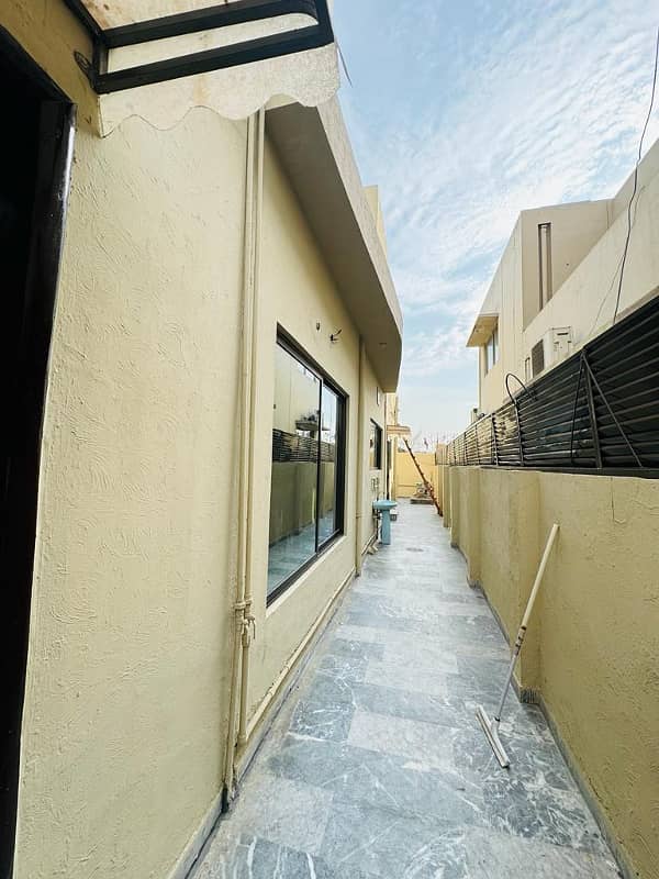 1 Kanal Upper Portion Available For Rent In DHA Phase 4 7