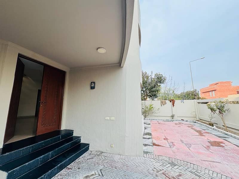 1 Kanal Upper Portion Available For Rent In DHA Phase 4 14