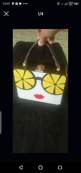 a very nice hand bag for women's condition 10/10 2