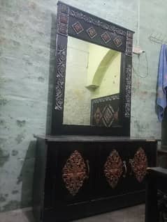 Dressing table new condition