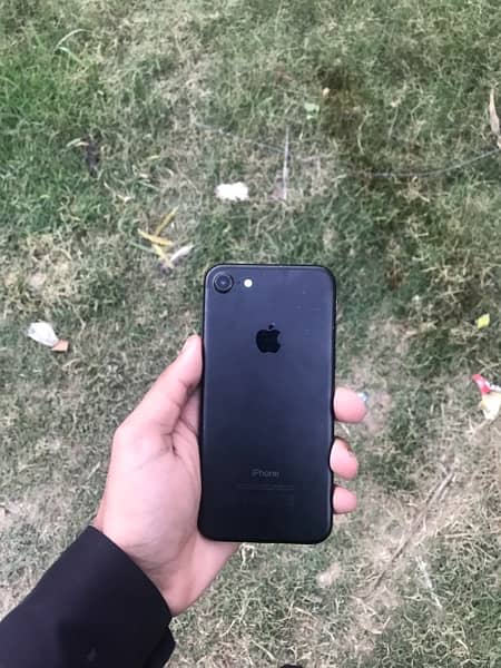 iPhone 7 PTA approved 32gb 1