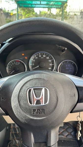 Honda BR-V 2019 manual better than Corolla city 8