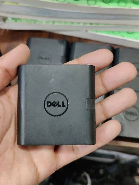 Dell 4k display Type C and USB 3.0 travel hub 8