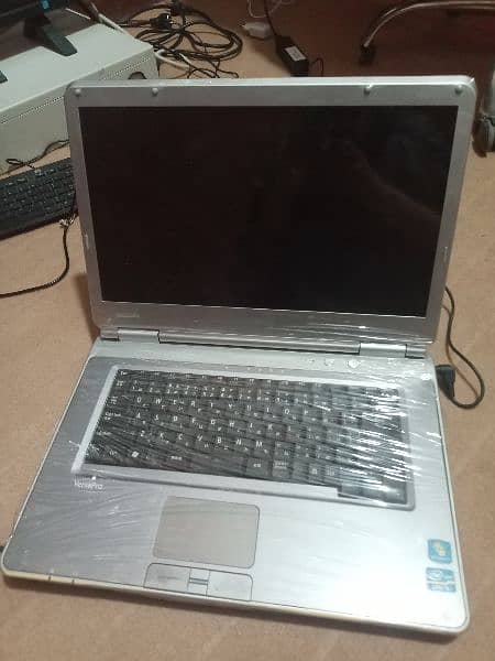laptop NEC 1