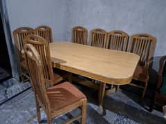 Dining table & 8 Chairs