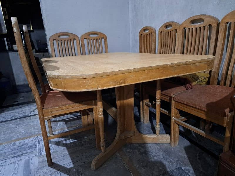 Dining table & 8 Chairs 1