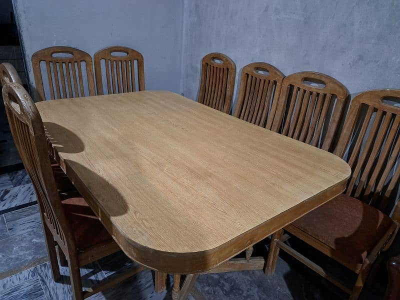 Dining table & 8 Chairs 2