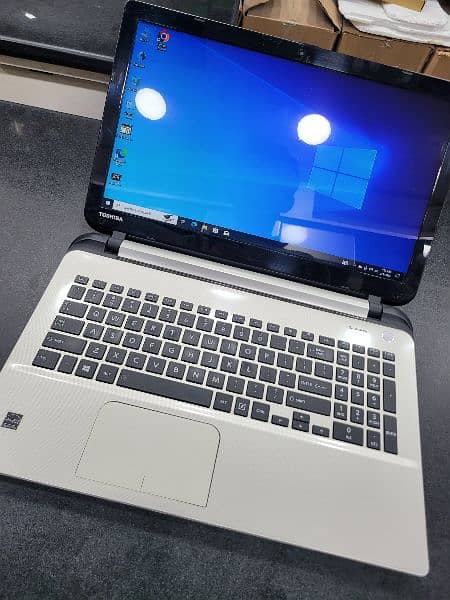 Toshiba Satellite L50-b Laptop - Intel Core i7 2