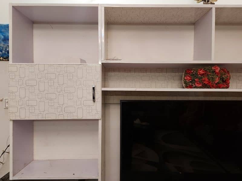 Cabinets/shelves/racks/tv shelves 3
