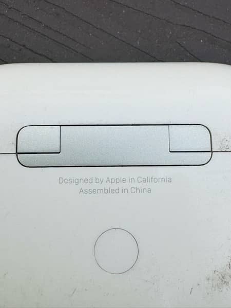 Apple air pods pro 4