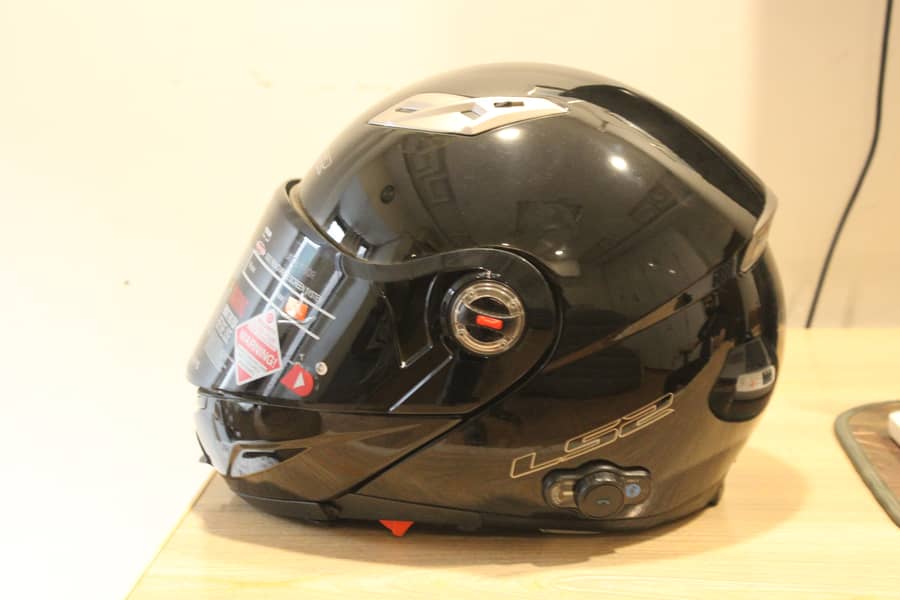 ZEUS / LS2 / HSL Helmets 9