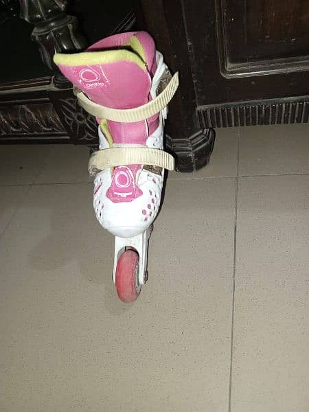 wheels boots good condition 1