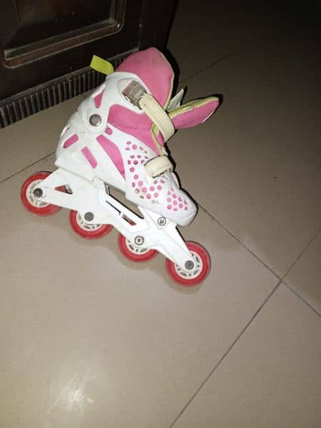 wheels boots good condition 2