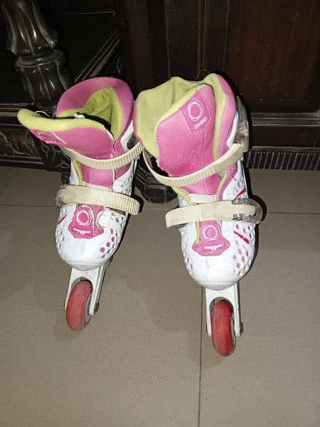 wheels boots good condition 3