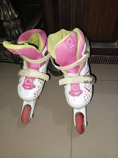 wheels boots good condition 4