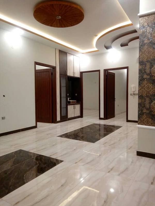 Brand New 240yrds 4 Bedrooms D/D 2nd Floor Portion With Roof For Sale In Gulshan-E-Iqbal 0