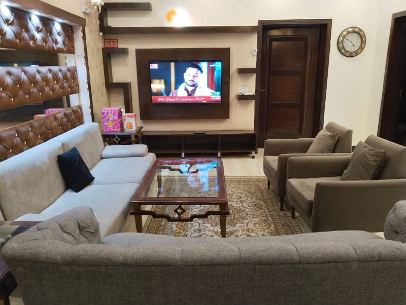 10 marla furnish house available for rent in jasmine block bahria town lahore 11
