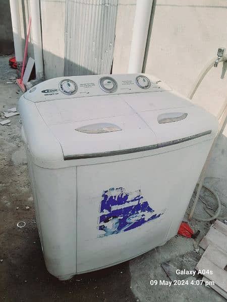 waves washing machine with spiner good condition 0