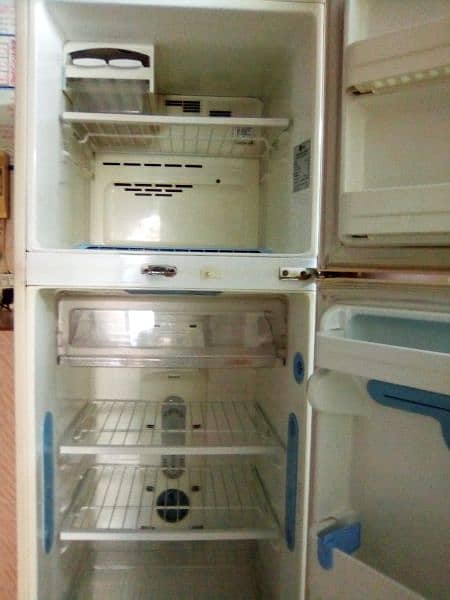 LG refrigerator for sale urgent 3