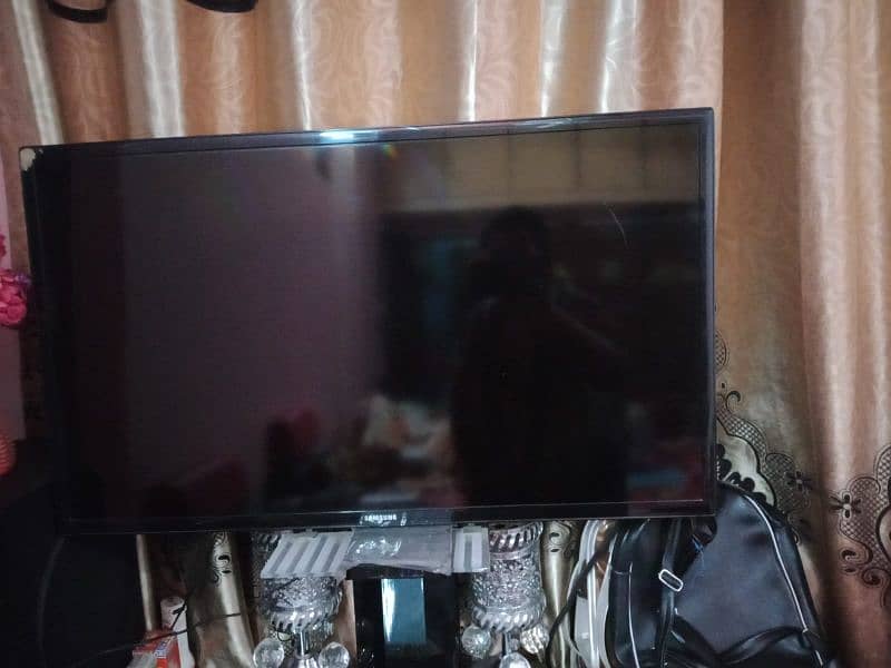 32 inches samsung led available for sale 1