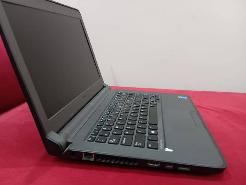 Dell laptop Core i3 generation 5 4