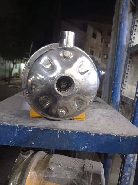 Davey 1.5 Hp pressure pump 1
