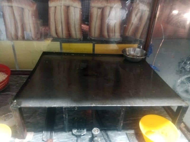 burger counter with hot plate 2