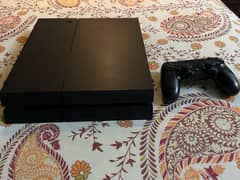Ps 4 with ufc 4 and Gta 5 and a controller