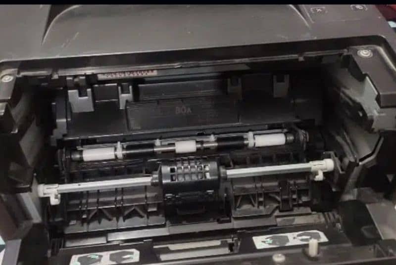 Hp printer in working  condition  with pinpack new Tonner 3